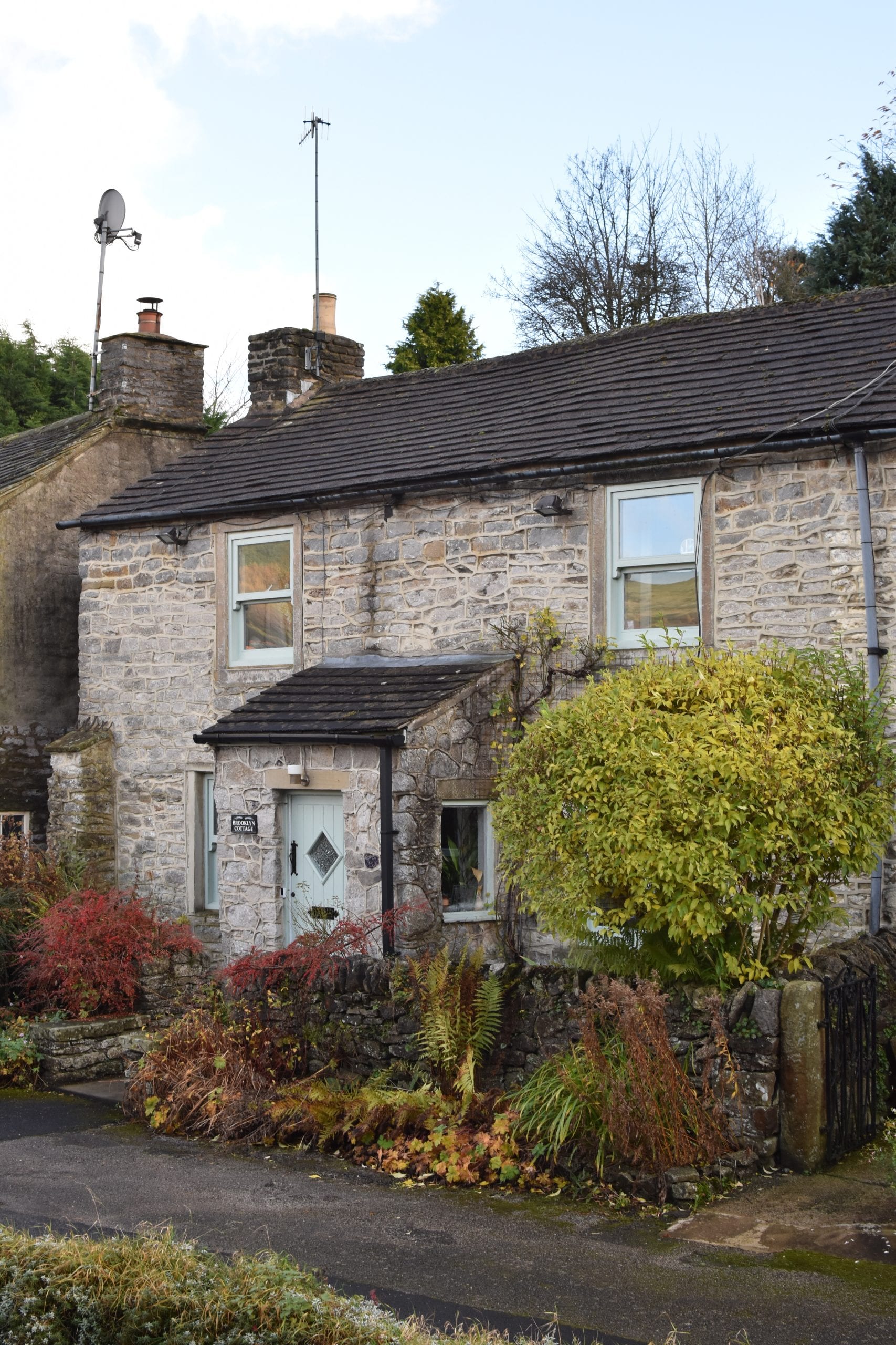 Castleton - The Gem Of The Peak District, England