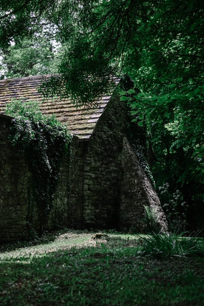 Ashford-In-The-Water: A Quick Guide To The Prettiest Village in The Peak District - Derbyshire