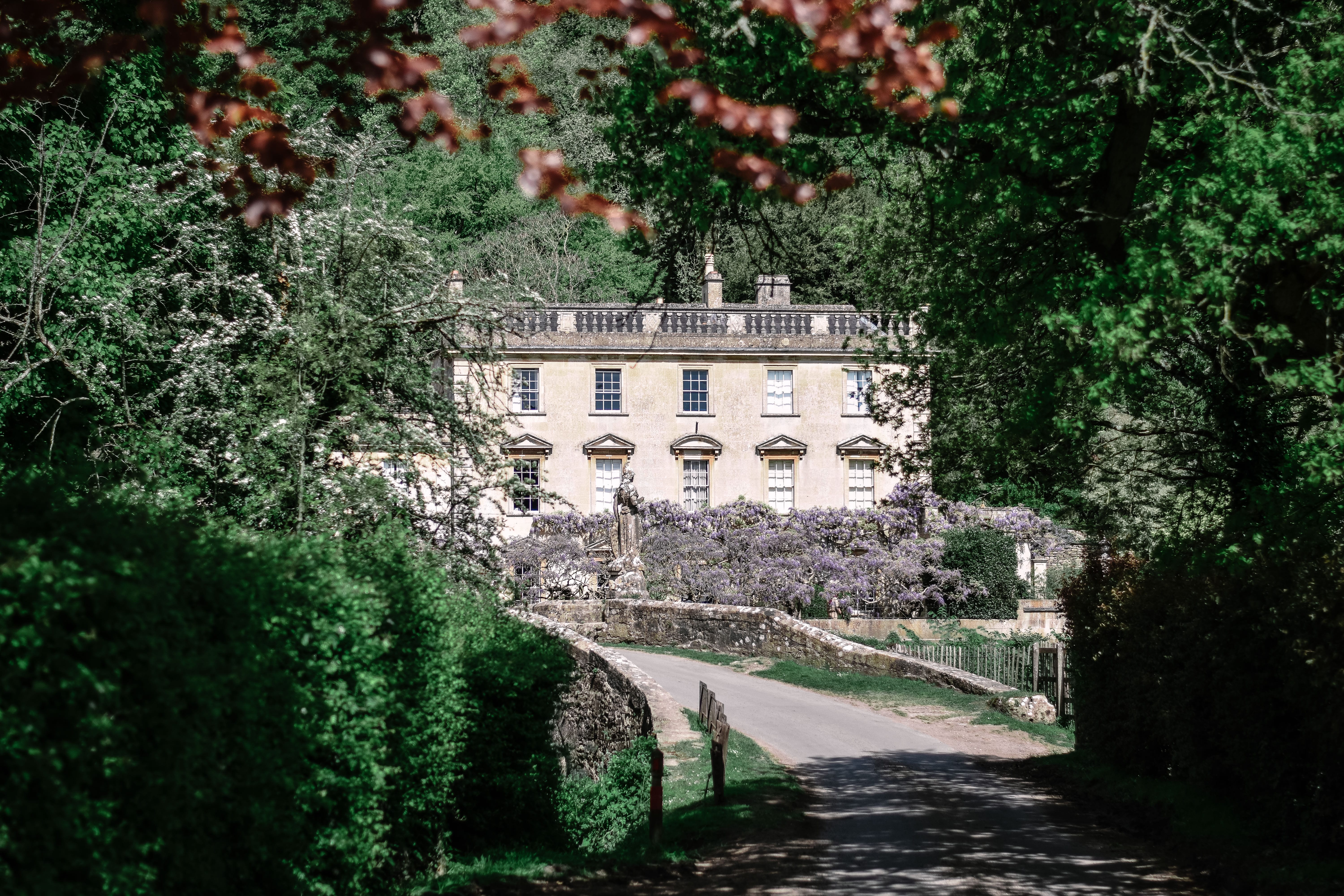 A Travel Blogger's Monthly Roundup, England Travels