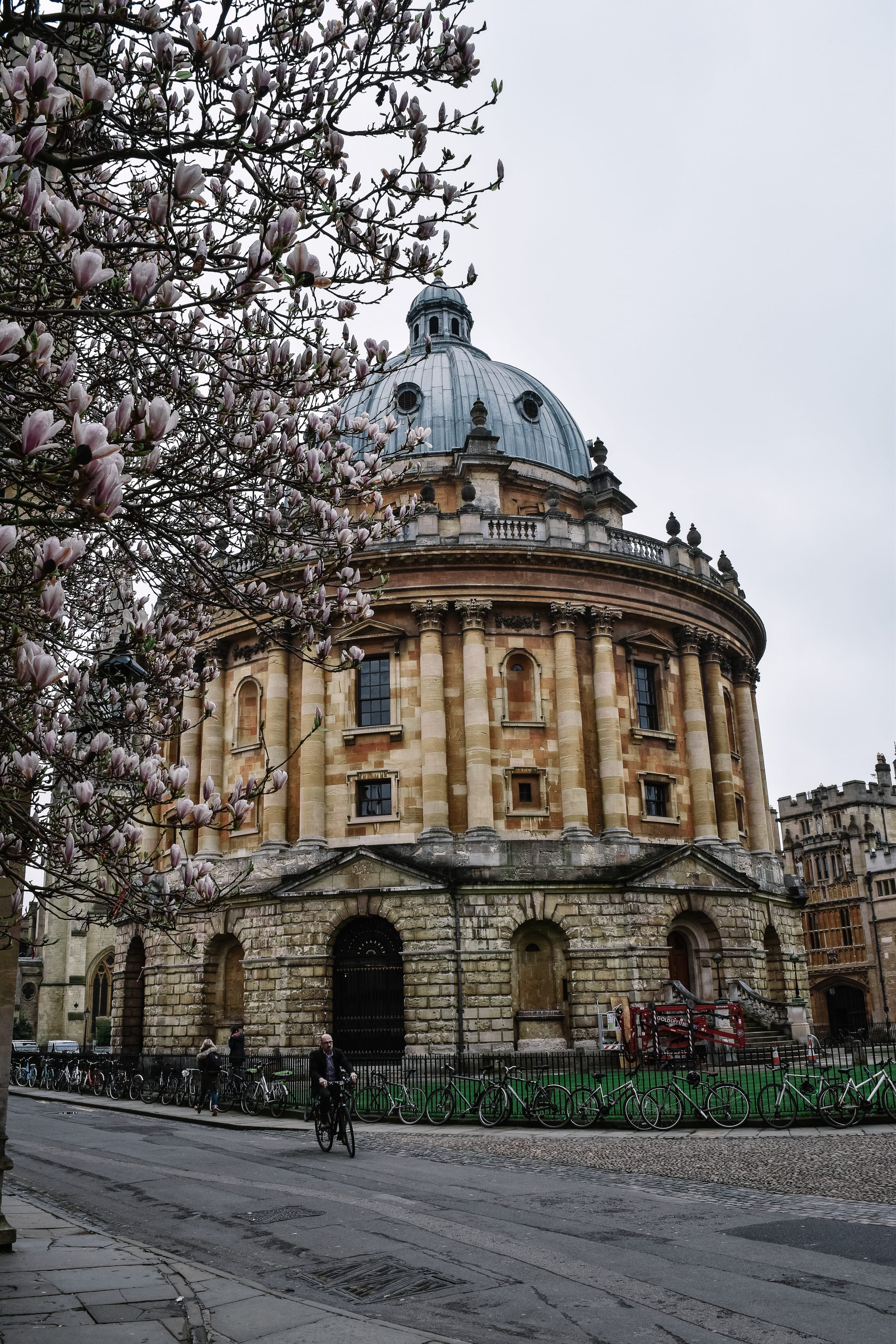A Travel Blogger's Monthly Roundup, England Travels