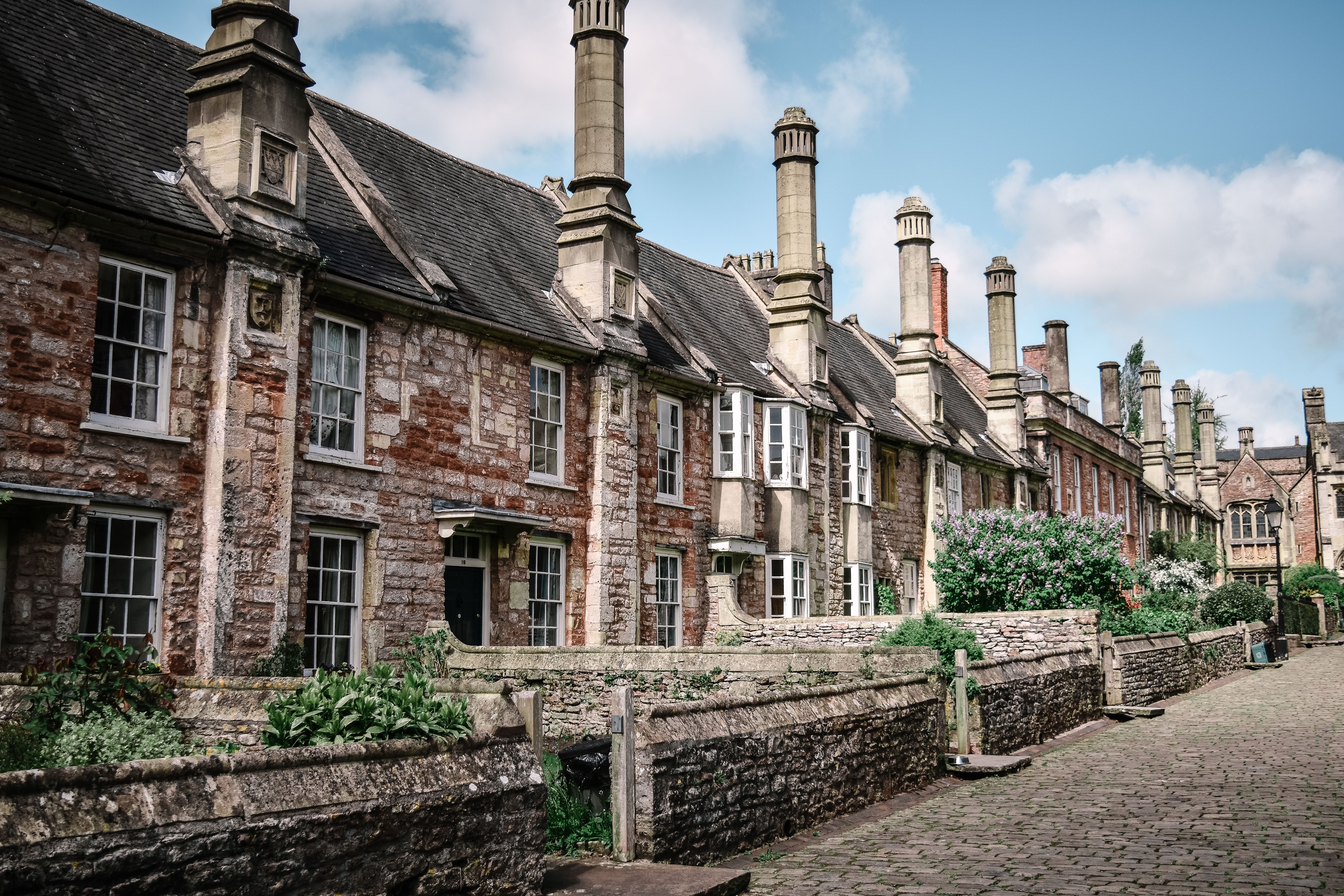 A Travel Blogger's Monthly Roundup, England Travels
