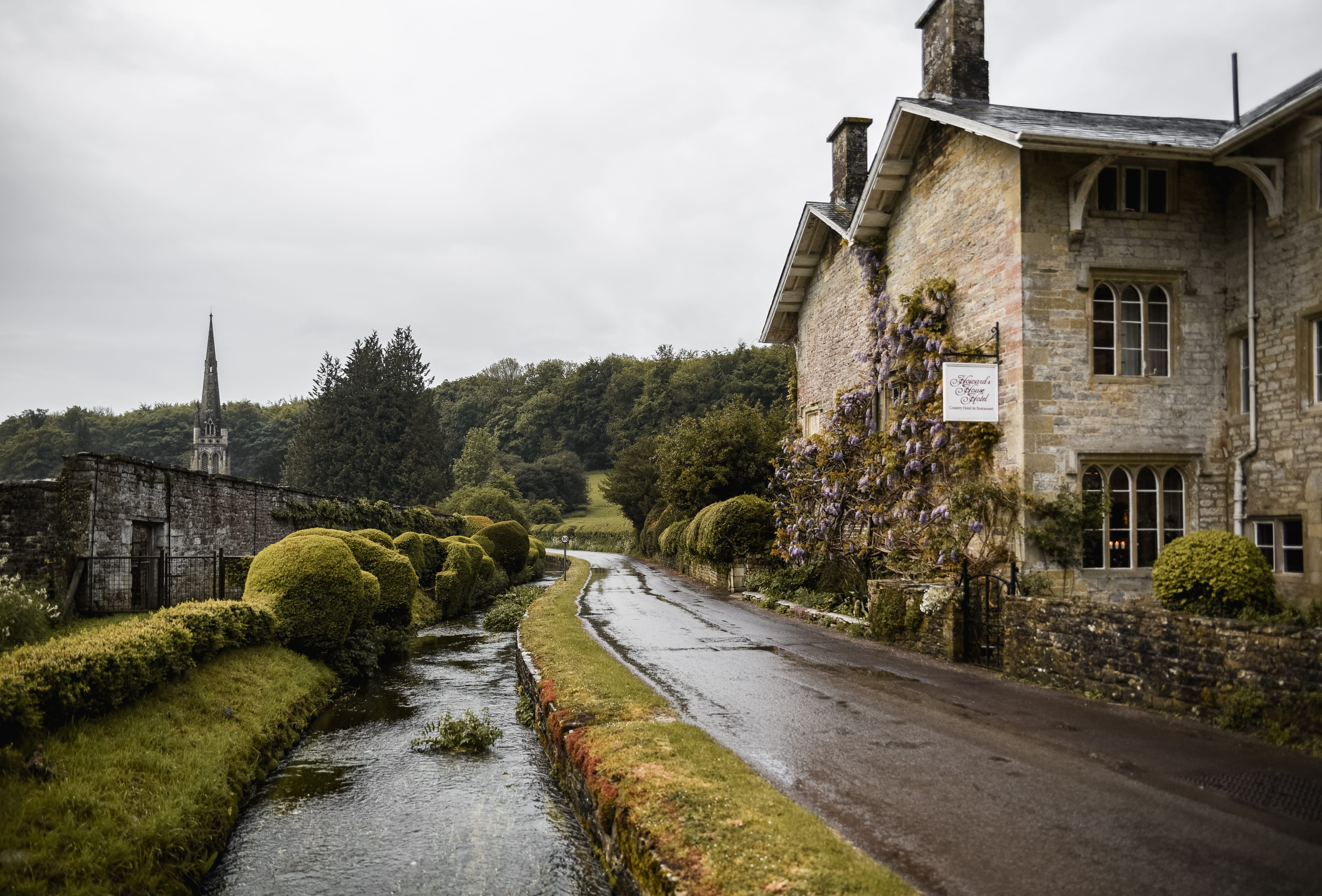 Vist Wiltshire Road Trip Itinerary