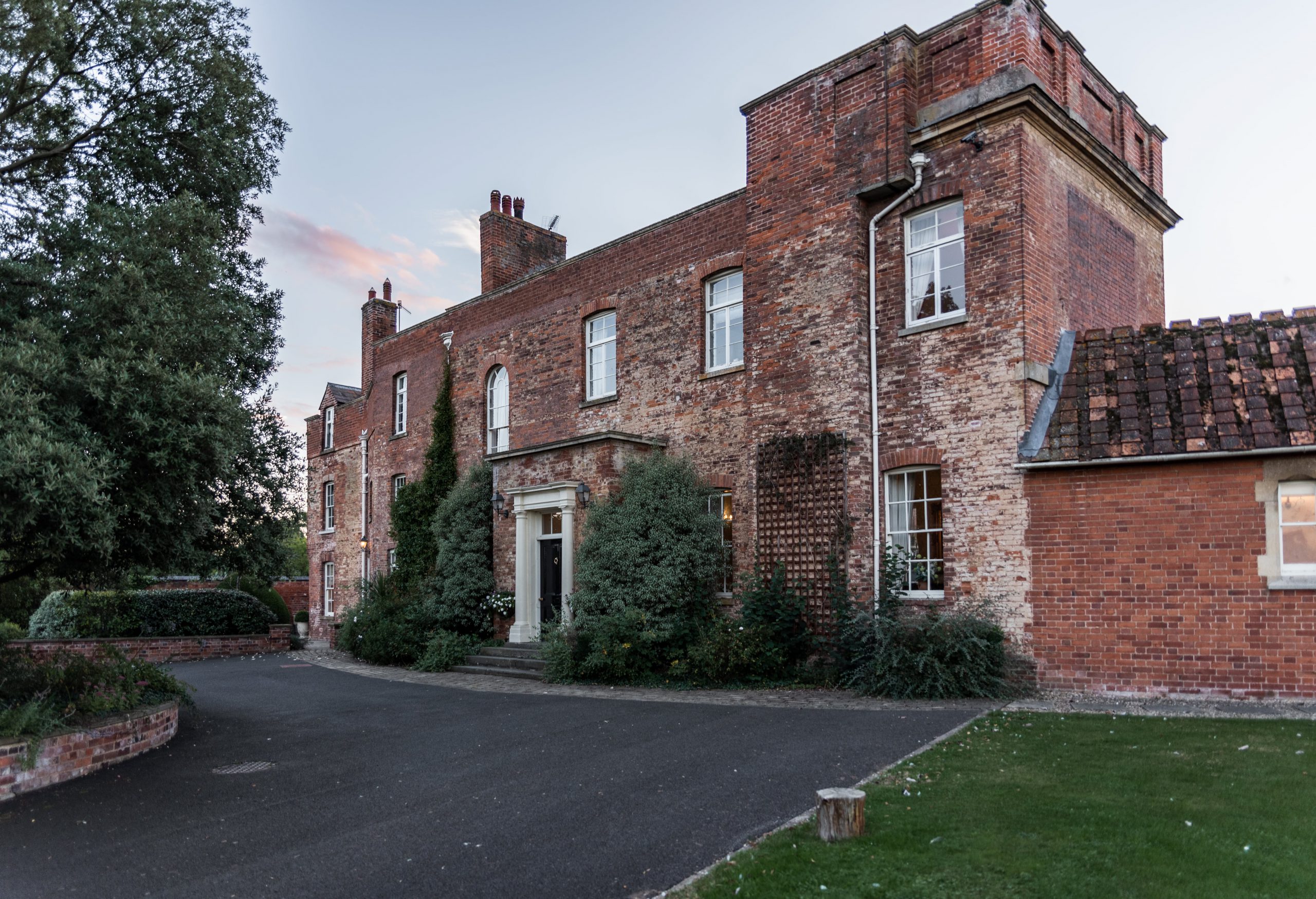Luxury Hotels Worcestershire: The Manor House at Stanbrook Abbey