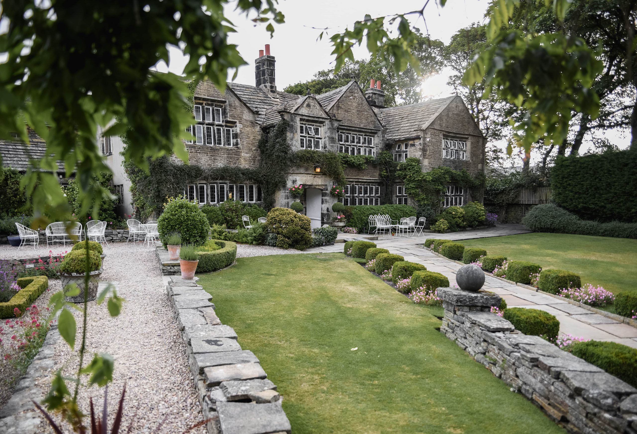 Things to do in West Yorkshire, Holdsworth House