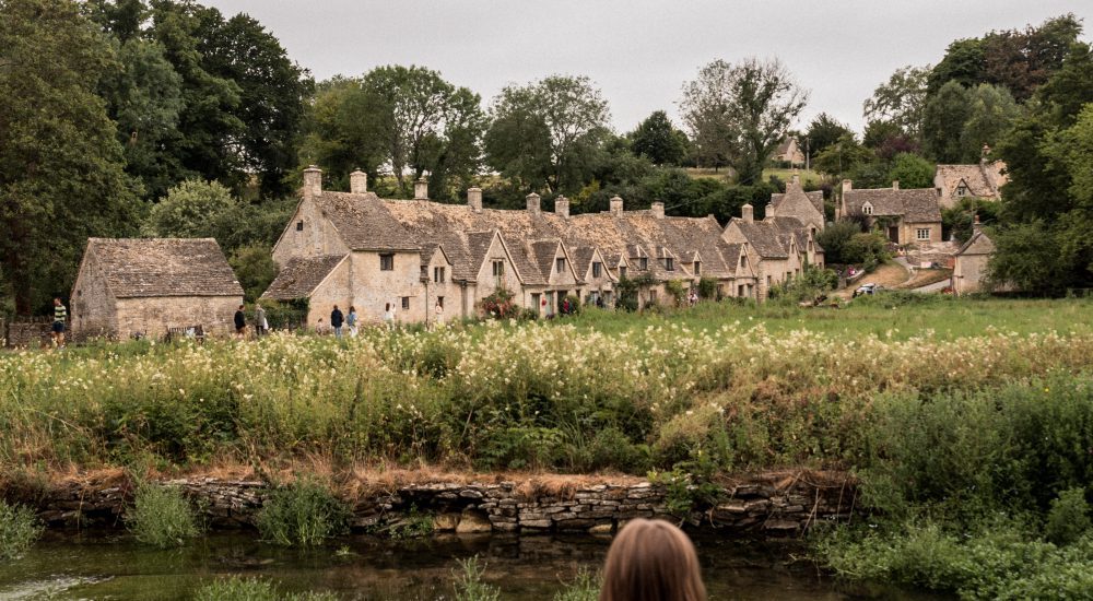 10 Of The Cosiest Thatched Holiday Cottages In The Cotswolds